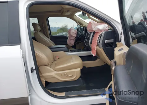 2017 Ford F-250 Lariat z USA, uszkodzony, nr VIN 1FT7W2BT5HEC77175
